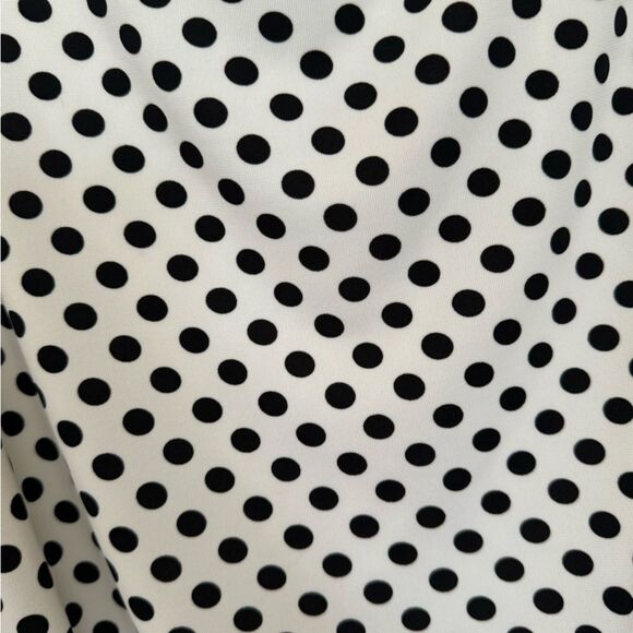 Black and white polkadotted express size medium skirt - Picture 5 of 5